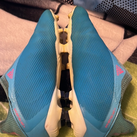 ADIDAS SOCCER CLEATS…..$30 - Picture 7 of 7